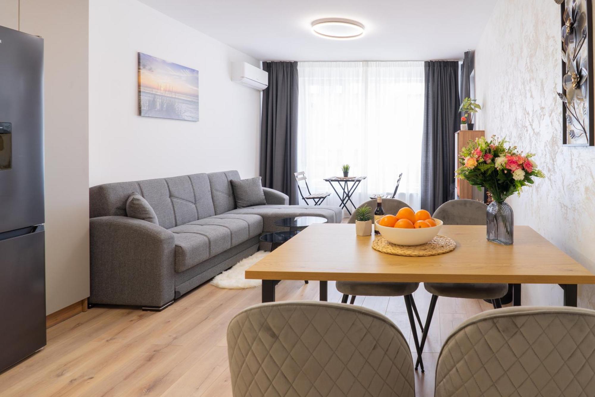 New Modern & Cozy Apartment With Free Parking Warna Exterior foto