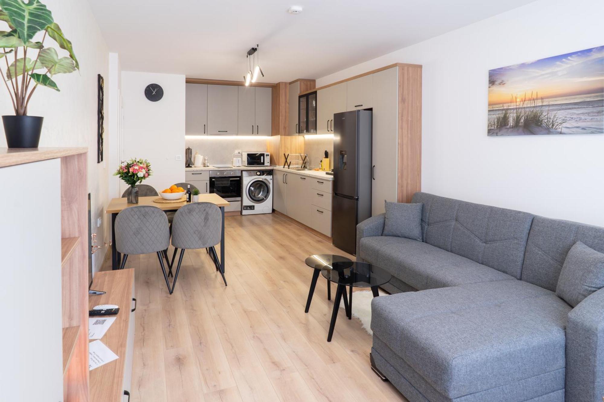New Modern & Cozy Apartment With Free Parking Warna Exterior foto